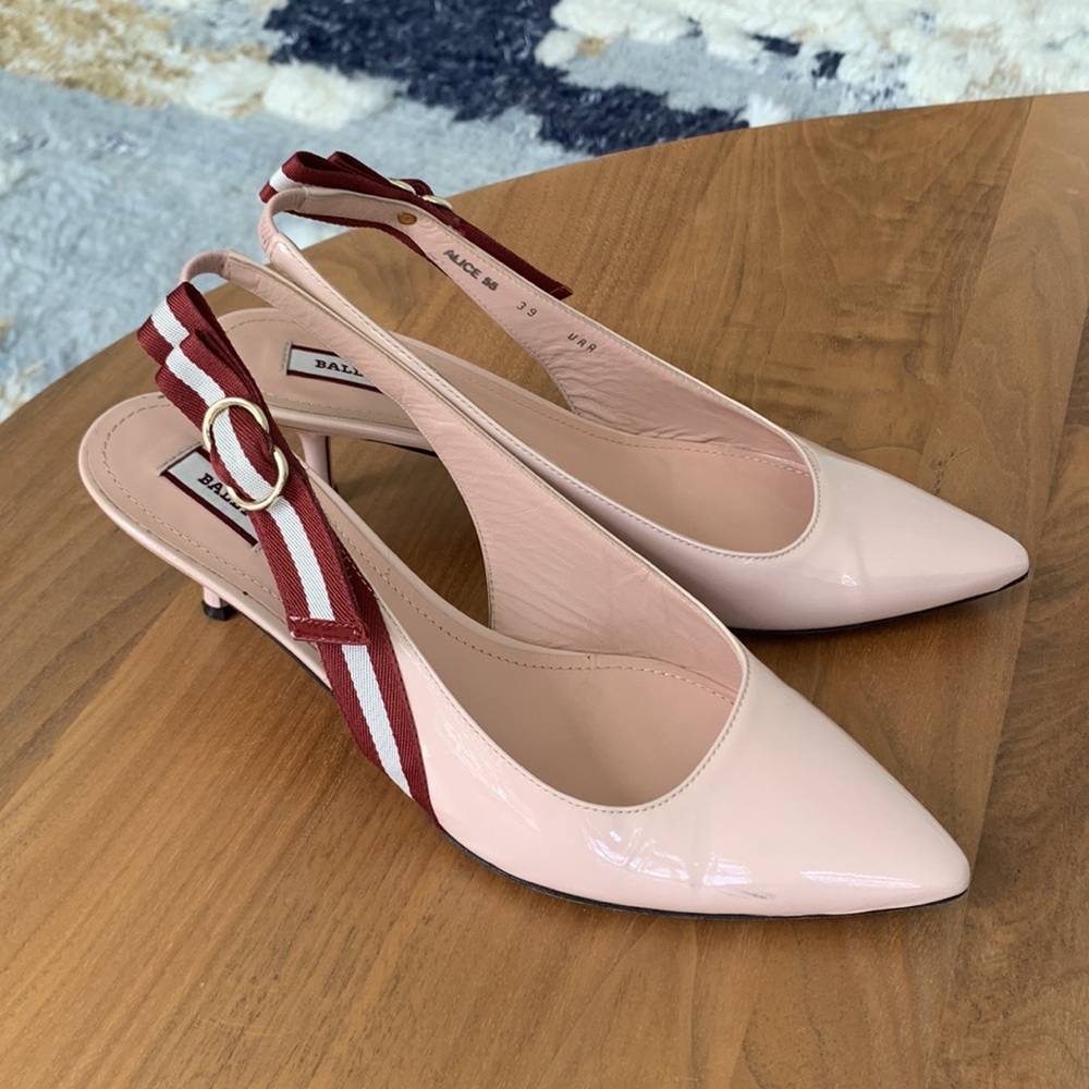 Bally sling back pumps with comfortable kitten heel in blush pink, made in Italy